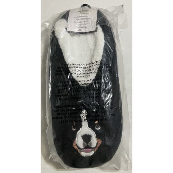 Vera Bradley Soft Fleece Cozy Life Slippers Dog Show Black Large 9-10 NIP - Picture 2 of 4